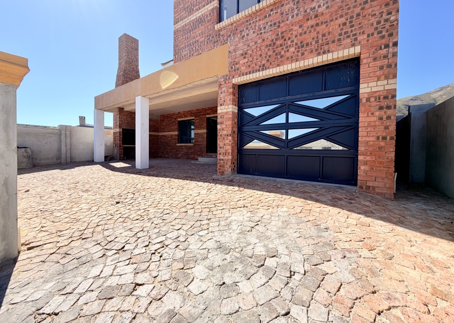 5 Bedroom Property for Sale in Hawston Western Cape